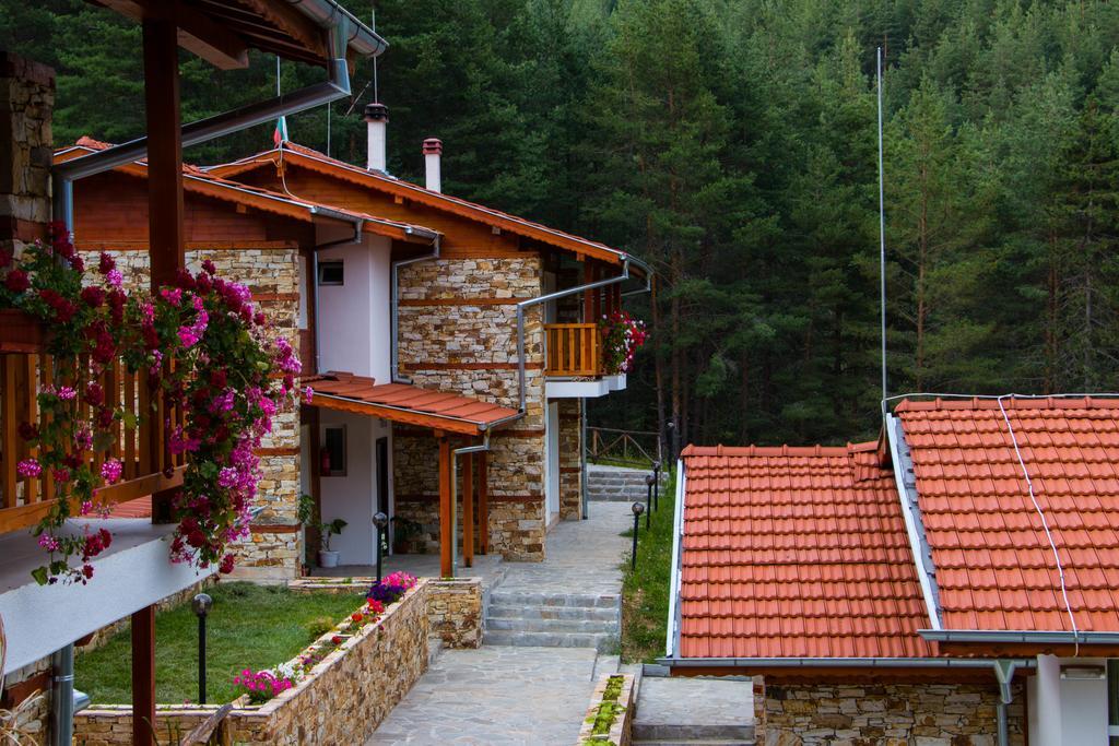 Guesthouses Prav Kamen Dolno Dryanovo エクステリア 写真