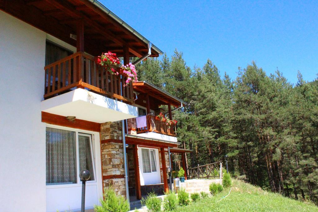 Guesthouses Prav Kamen Dolno Dryanovo エクステリア 写真
